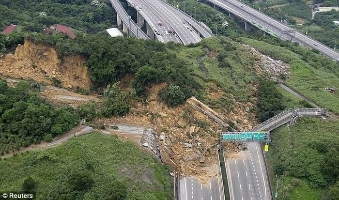 Landslide buried highway, Taipei, Taiwan