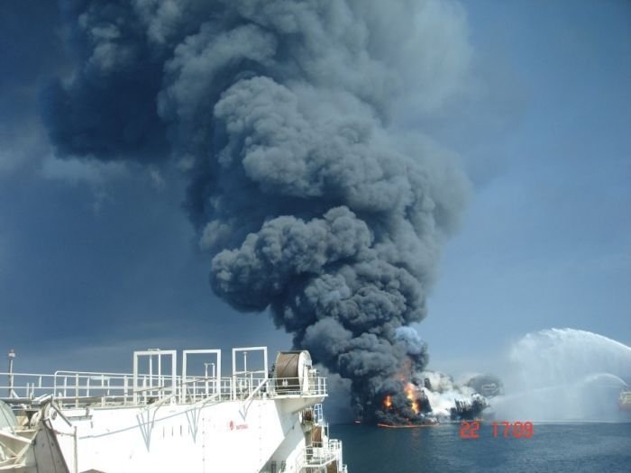 Deepwater Horizon in flames