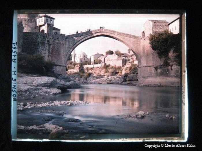 History: The beginning of the 20th century in color photographs by Albert Kahn