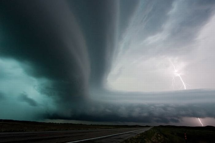 storms, lightnings and tornadoes