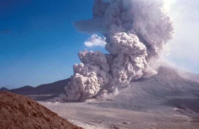 Mount St. Helens, Eruption in 1980