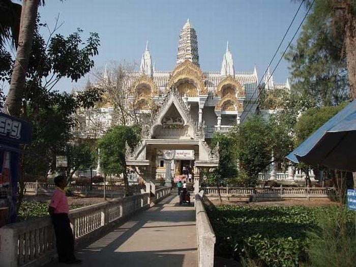 Wat Chaiya Phum Phithak, Thailand