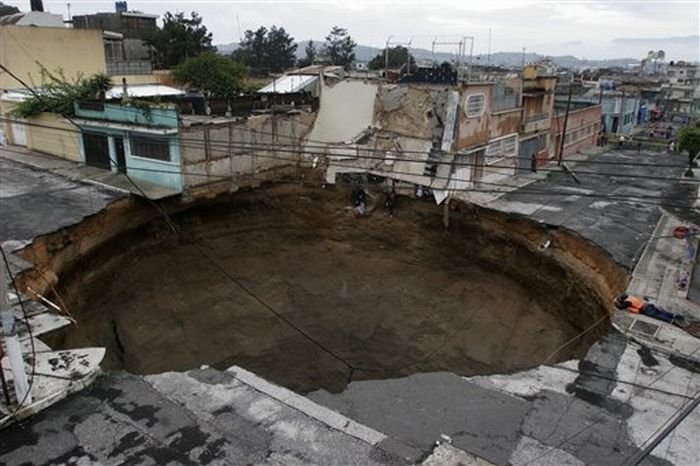 Agatha causes massive sinkhole‎, Guatemala City, Republic of Guatemala