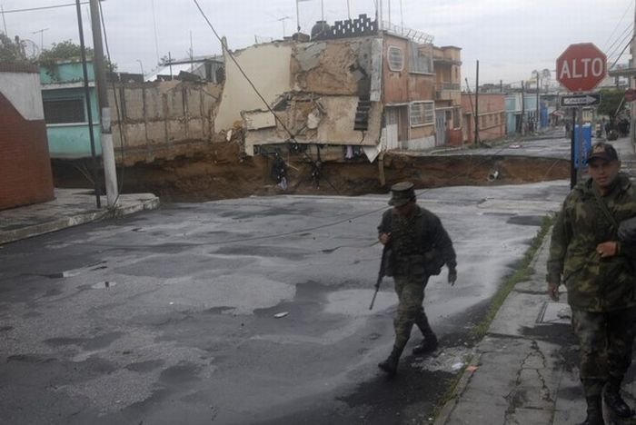 Agatha causes massive sinkhole‎, Guatemala City, Republic of Guatemala