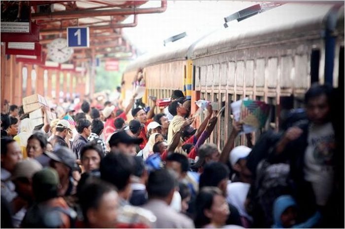 Railways capacity problems, Jakarta, Indonesia