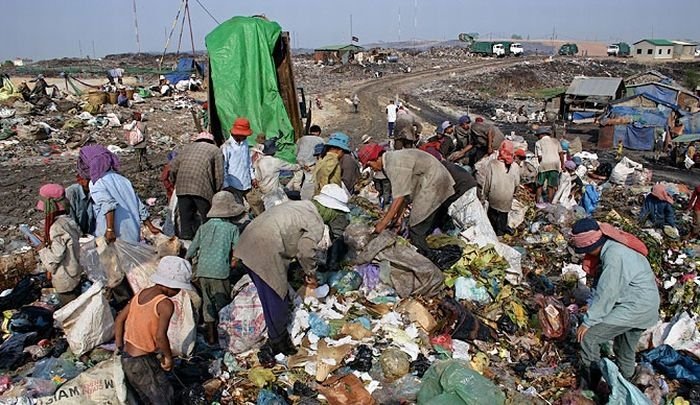 Living at dump, Phnom Penh, Cambodia