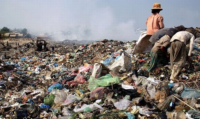 Living at dump, Phnom Penh, Cambodia