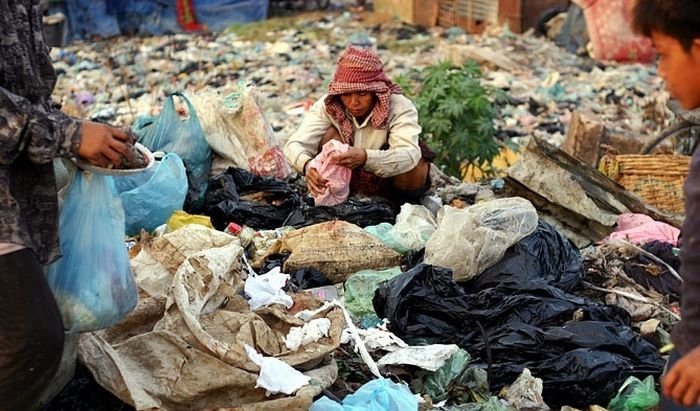 Living at dump, Phnom Penh, Cambodia