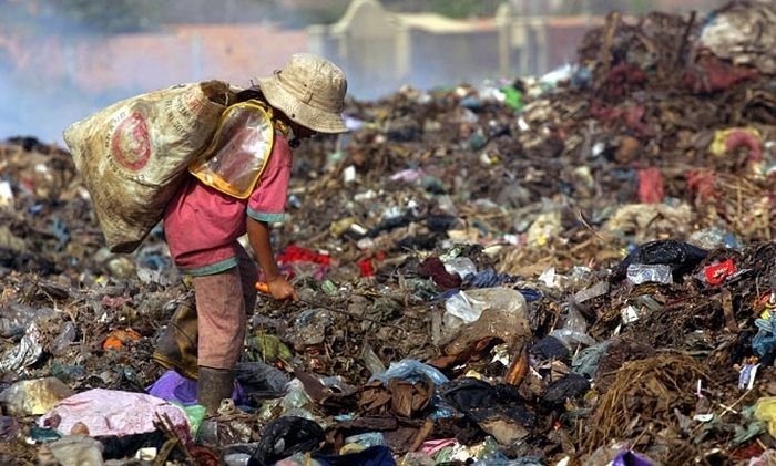 Living at dump, Phnom Penh, Cambodia