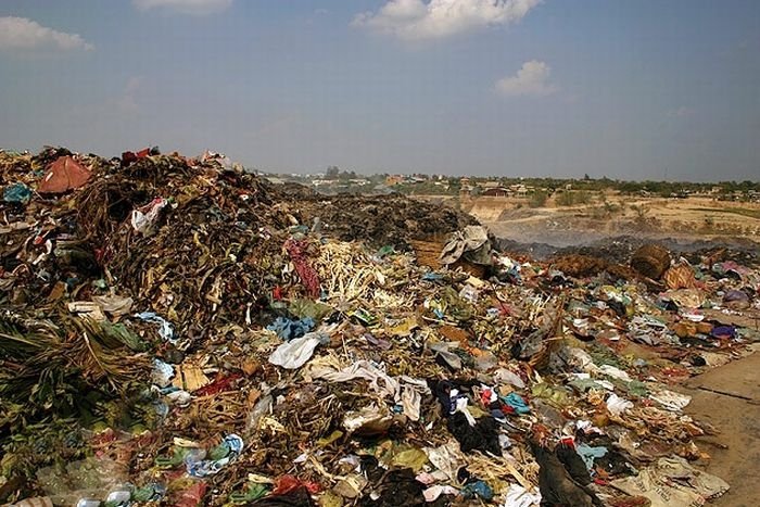 Living at dump, Phnom Penh, Cambodia