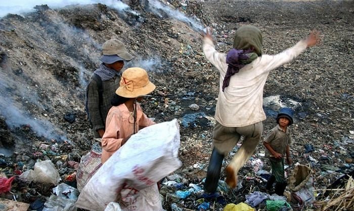 Living at dump, Phnom Penh, Cambodia