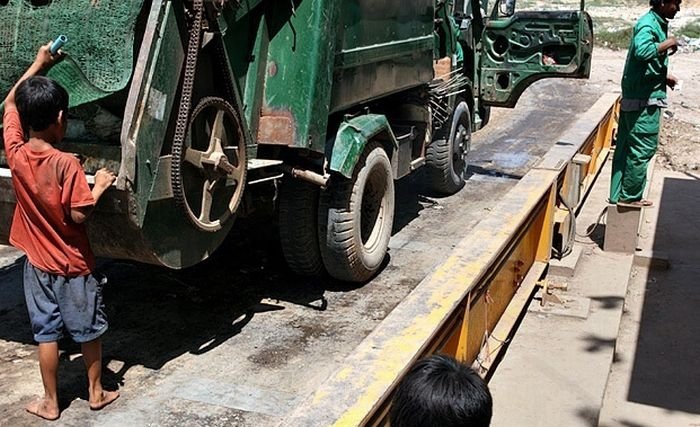 Living at dump, Phnom Penh, Cambodia