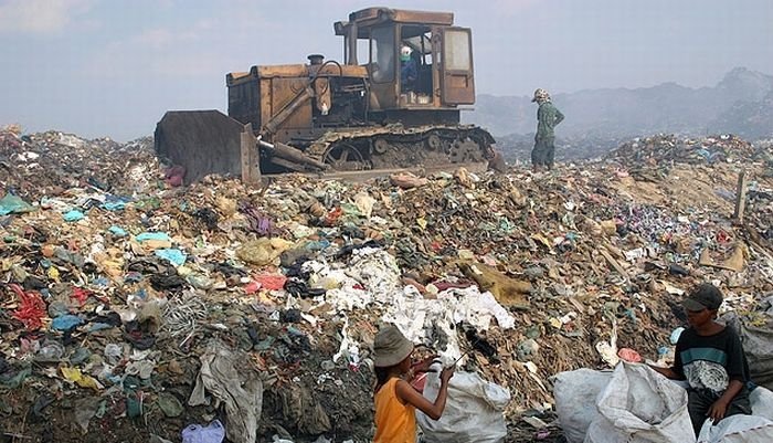 Living at dump, Phnom Penh, Cambodia