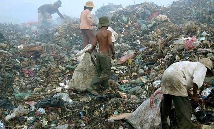 Living at dump, Phnom Penh, Cambodia