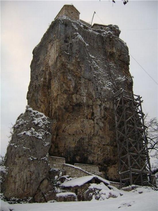 Church built on rocks, Georgia