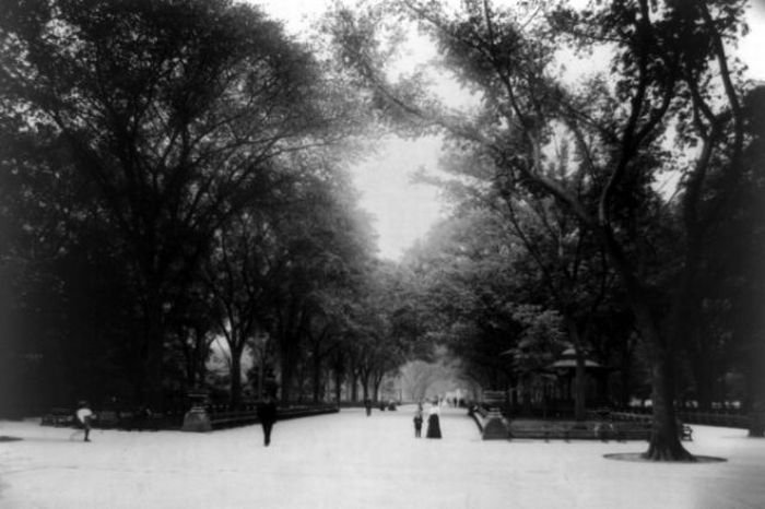 History: Black and white photos of New York City, United States