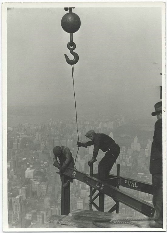 History: Construction of Empire State Building