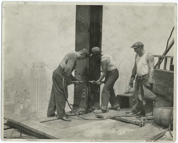 History: Construction of Empire State Building