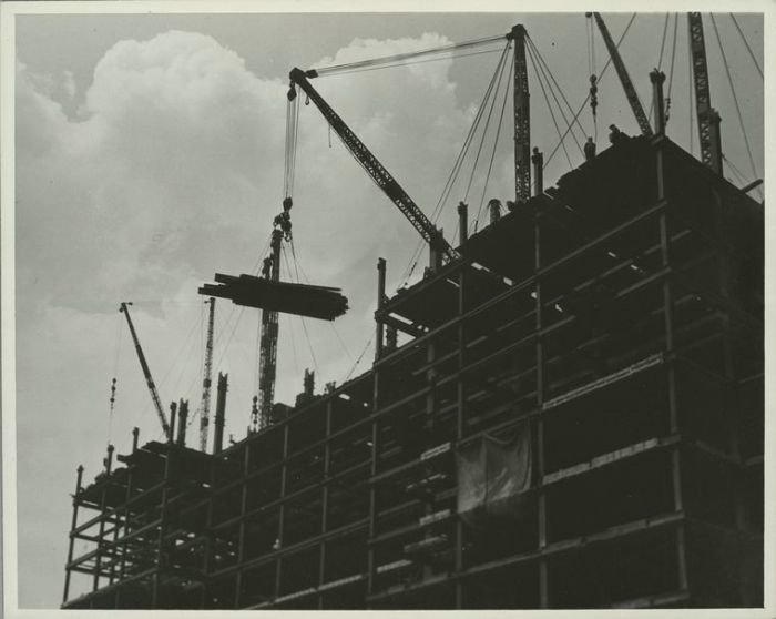 History: Construction of Empire State Building