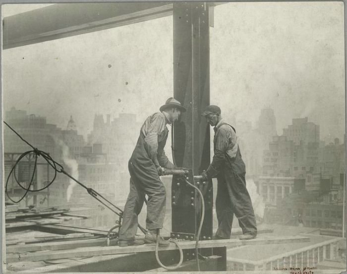 History: Construction of Empire State Building