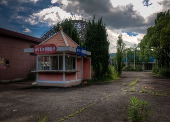 Nara Dreamland, abandoned theme park, Japan