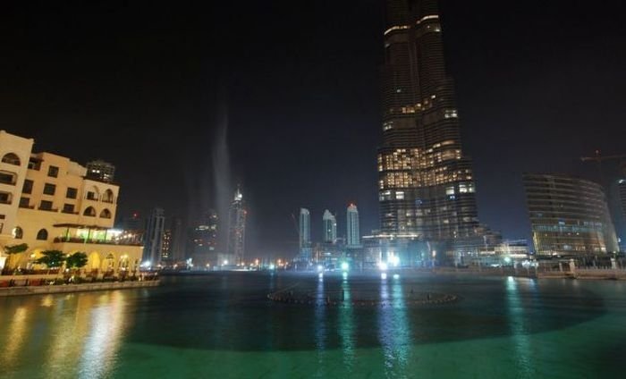 Record fountain system set, Burj Khalifa Lake, Dubai, United Arab Emirates