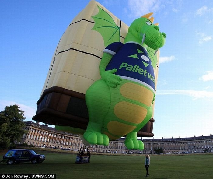 World's first glass-bottomed air balloon by Christian Brown