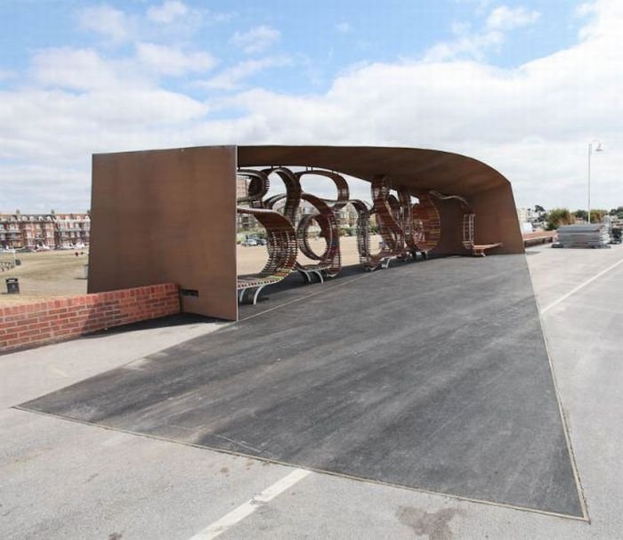 Longest bench, Littlehampton, United Kingdom