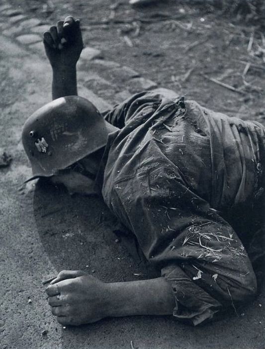 History: World War II photography