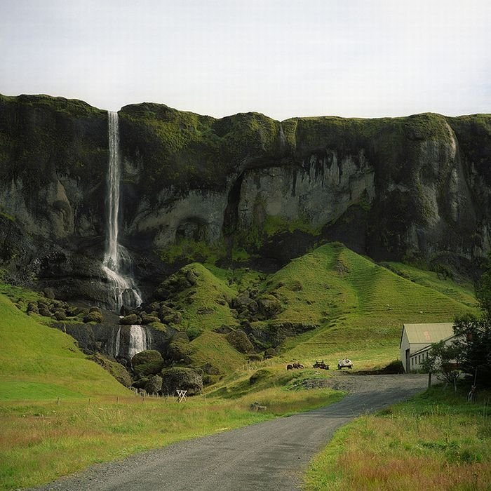 waterfalls around the world