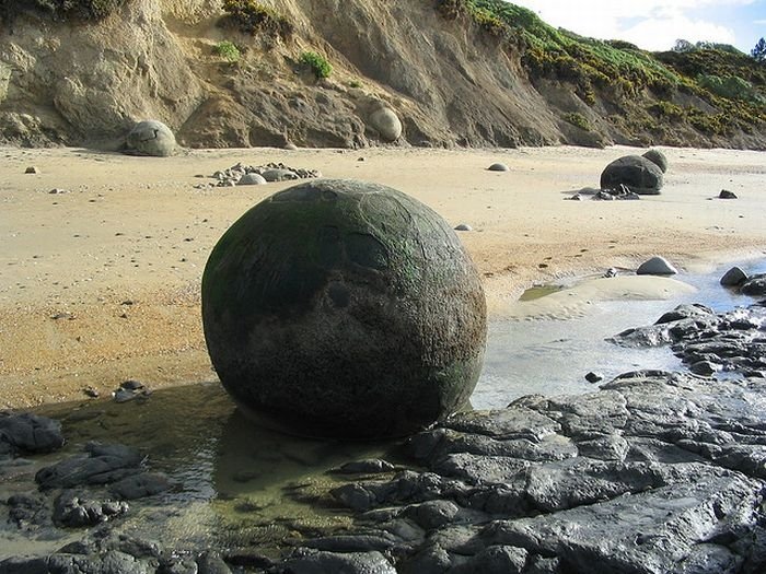 Moeraki Boulders, Koekohe Beach, Otago coast, New Zealand