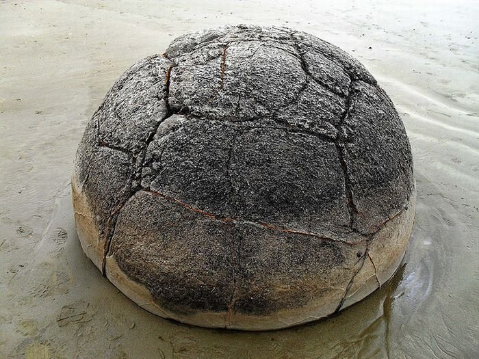 Moeraki Boulders, Koekohe Beach, Otago coast, New Zealand