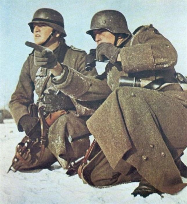 History: World War color photography