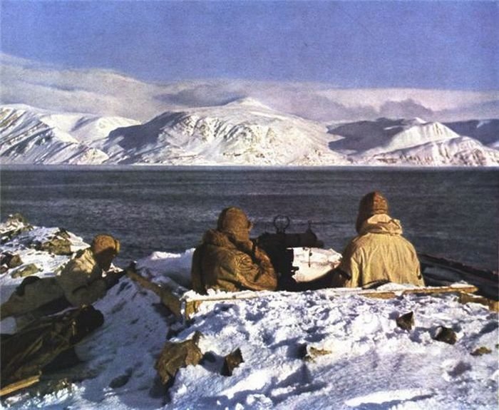 History: World War color photography