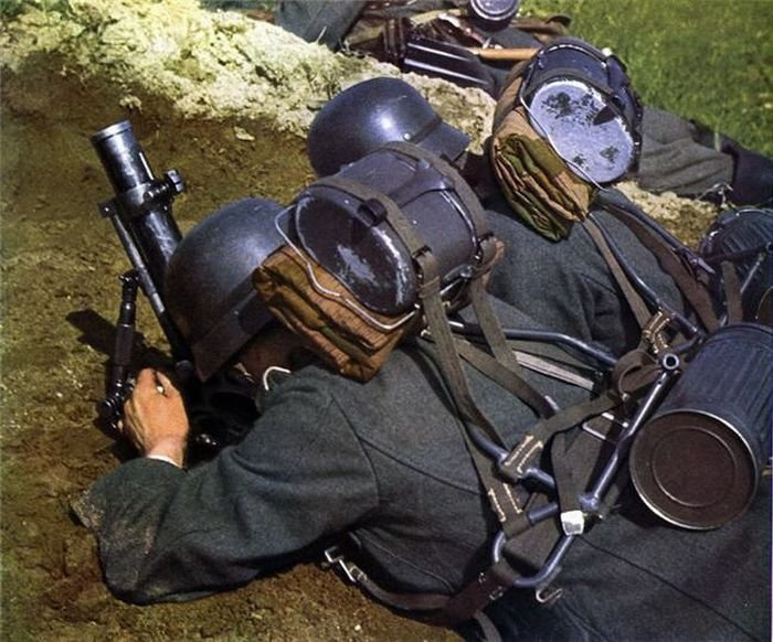 History: World War color photography