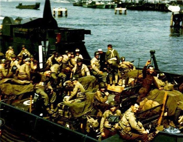 History: World War color photography