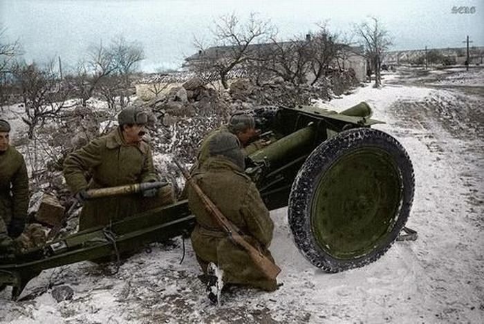 History: World War color photography