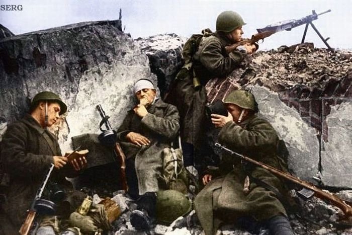 History: World War color photography