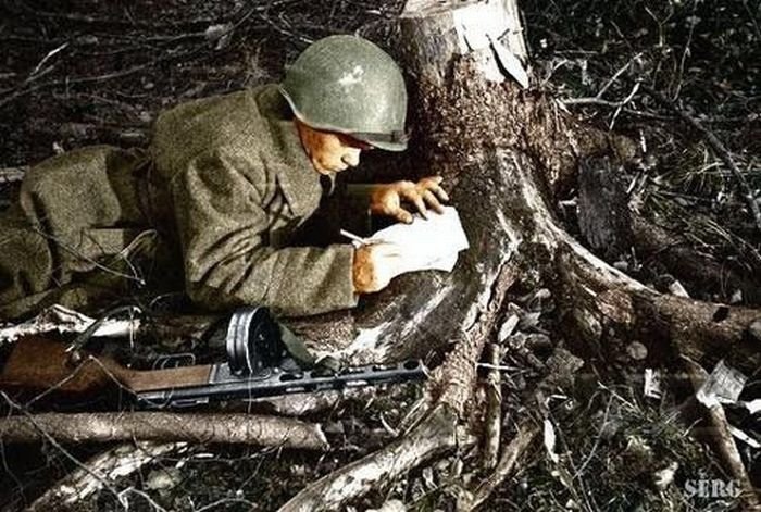 History: World War color photography