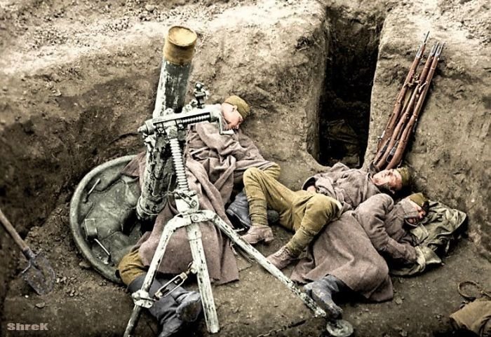 History: World War color photography