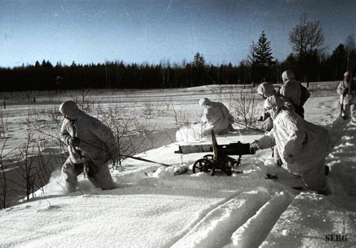 History: World War color photography