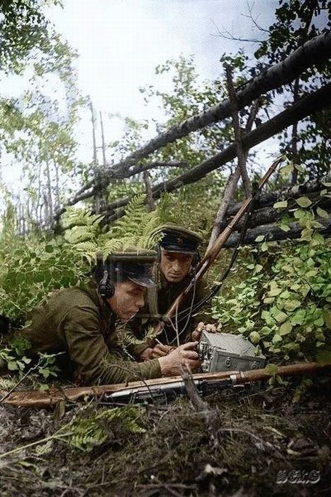 History: World War color photography