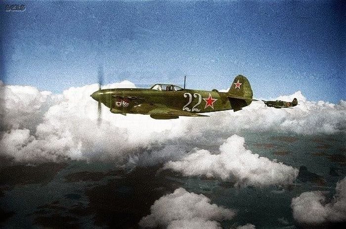 History: World War color photography