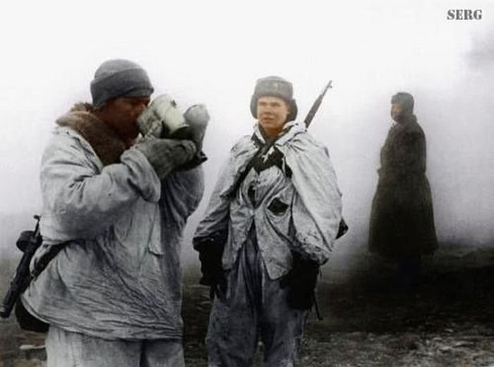 History: World War color photography