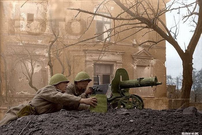 History: World War color photography