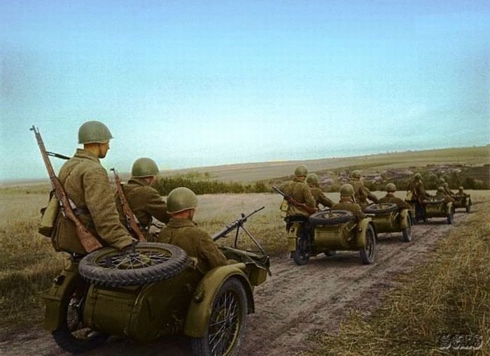 History: World War color photography