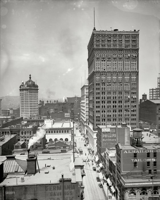 History: Black and white city photography, United States