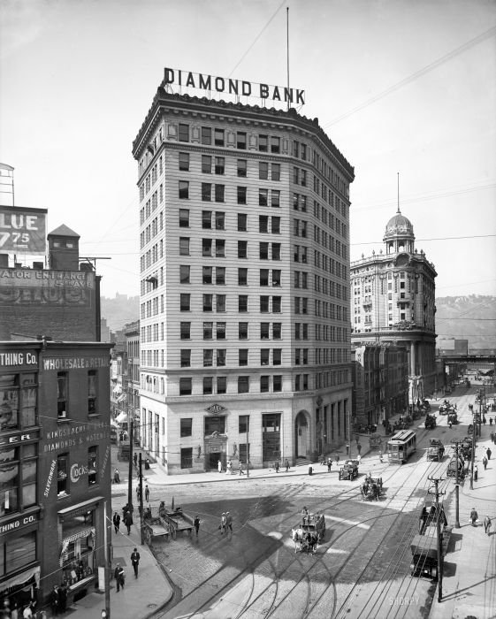 History: Black and white city photography, United States