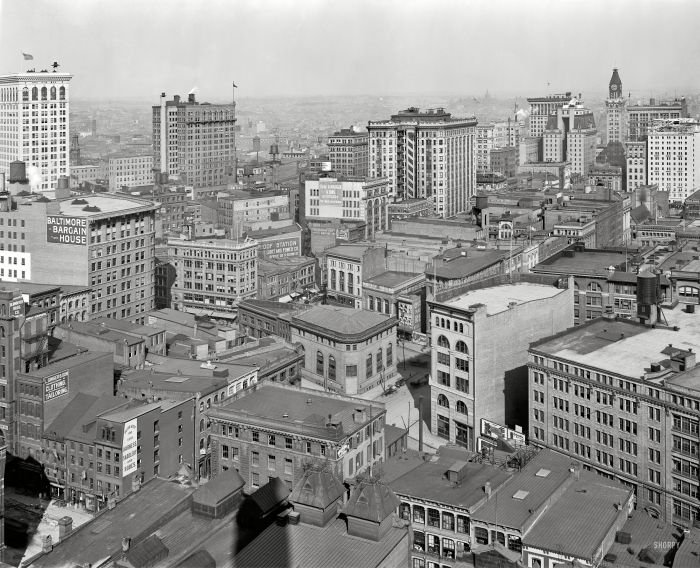 History: Black and white city photography, United States