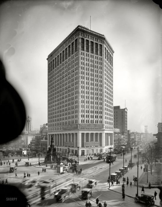 History: Black and white city photography, United States